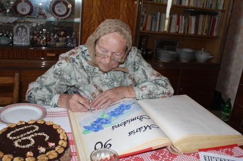 90-tka Mária Šmídová